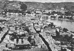 Condrieu (Rhône). - Les Roches de Condrieu (Isère)