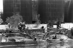 [Incendie d'une barge d'hydrocarbures au port Edouard-Herriot (1991)]