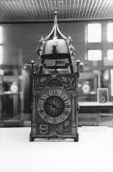 [Musée Crozatier du Puy-en-Velay. Exposition "Quatre siècles d'horlogerie française"]