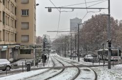 Avenue Rockefeller enneigée, Lyon, 8e arrondissement