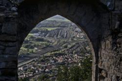 Gare vue depuis les ruines du Château Saint-Germain, Ambérieu-en-Bugey, Ain