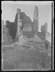 Château de Couzan, détail de ruines