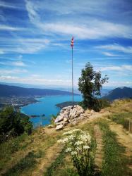 Col de la Forclaz, vue sur le Lac d'Annecy (Haute-Savoie).