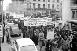 [Manifestation du secteur public et nationalisé (journée nationale)]