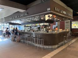 Halles Paul-Bocuse (Lyon). Bar "Le Fer à cheval"