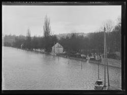 Collonges-au-Mont-d'Or, inondations quai de la Jonchère.