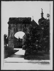 Arc de Campanus à Aix-les-Bains