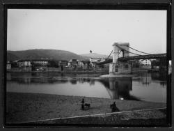 Condrieu, pont suspendu sur le Rhône