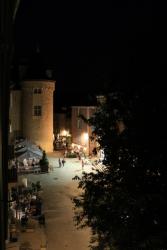 Grand rue, vers la place du Château, terrasses du soir, Aubenas, Ardèche