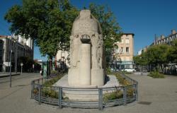 Monument aux morts de la place Fourneyron