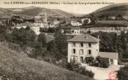 Lamure-sur-Azergues (Rhône). - Le haut du bourg et quartier de la gare