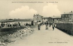 Saint-Cyprien-Lachassagne (Rhône). - La Grande Rue