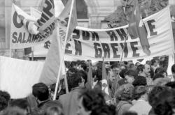 [Manifestation de la fonction publique]