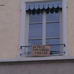 Confinement, messages militants, Lyon 7e