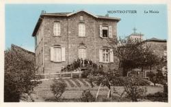 Montrottier (Rhône). - La Mairie
