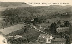 Poleymieux (Rhône). - La Mairie et le Montoux