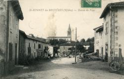 St-Bonnet-des-Bruyères (Rhône). - Entrée du Pays