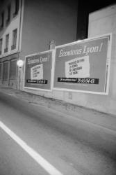 [Campagne d'affichage de l'association "Ecoutons Lyon !"]