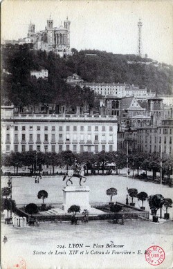 Lyon. - Place Bellecour