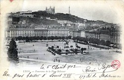 Lyon. - Panorama de la Place Bellecour