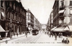 Lyon. - La Rue de la République et la Banque de France