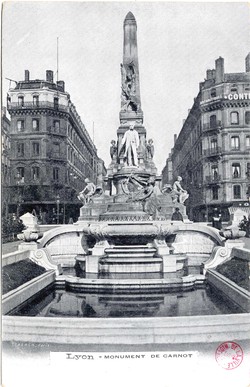 Lyon. - Monument de Carnot