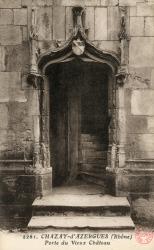 Chazay-d'Azergues (Rhône). - Porte du vieux château