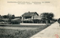 Champagne-au-Mont-d'Or (Rhône). - Café-restaurant "Au Cerisier"