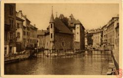 Annecy. - Le palais de l'Isle et le canal du Thiou