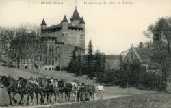 Bully (Rhône). - Le cylindrage des allées du château