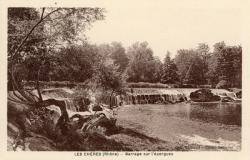 Les Chères (Rhône). - Barrage sur l'Azergues