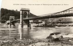 Givors (Rhône). - Pont de Chasse et remorqueur descendant le Rhône