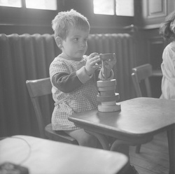 Garderie d'enfants, Château de Menival