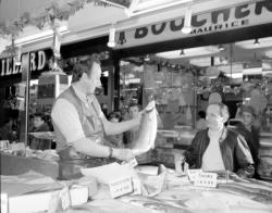 [Aux Halles de Lyon en compagnie de Pierre Orsi]