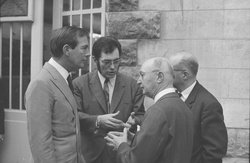 Le Professeur Barnard : visite à l'Institut Pasteur de Lyon