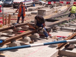 Chantier du prolongement de la rue Mouton-Duvernet et de la ligne T4 au carrefour des rues Paul-Bert et de la Villette