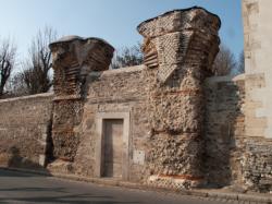 [Vestiges de l'aqueduc du Gier]