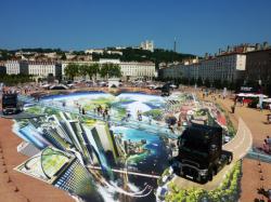 Truck de Ouf ! Anamorphoses géantes place Bellecour