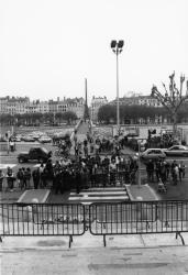 [Procès Klaus Barbie : ambiance aux abords du Palais]