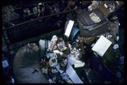 Ordures dans une traboule, rue Imbert Colomès