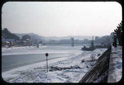 Hiver 1956 : la Saône gelée vue depuis Vaise
