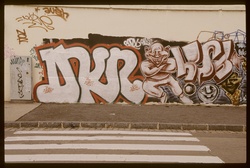 Tag et graffiti rue Sarrazin