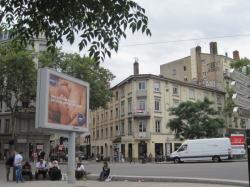 Place Gabriel Péri, rue de la Guillotière