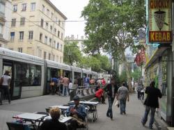 Tramway, rue de Marseille, arrêt Guillotière