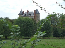 Crémieu (Isère) : château de Hautepierre