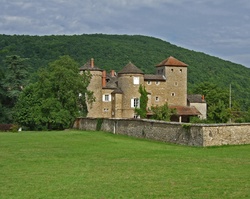 Crémieu (Isère) : maison forte Mallin Villemoirieu