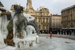 La fontaine Bartholdi gelée