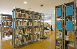 [Salle adulte de la bibliothèque de Vaise, 9e arrondissement]