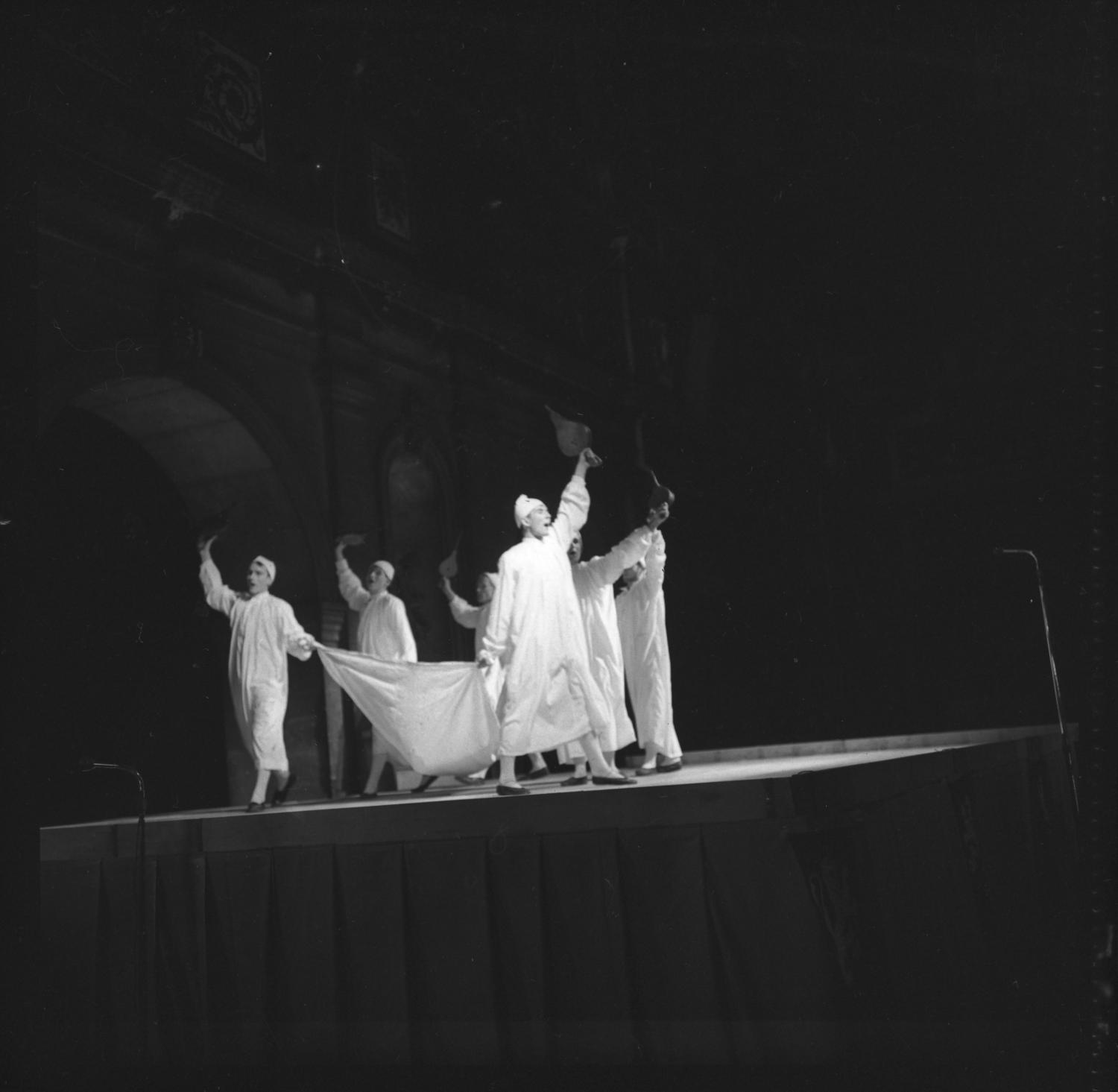 Groupe de folklore lyonnais