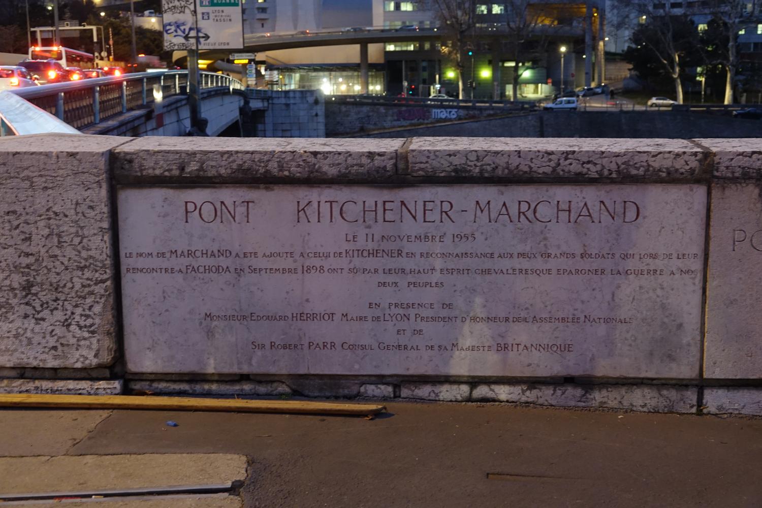 Pont Kitchener-Marchand